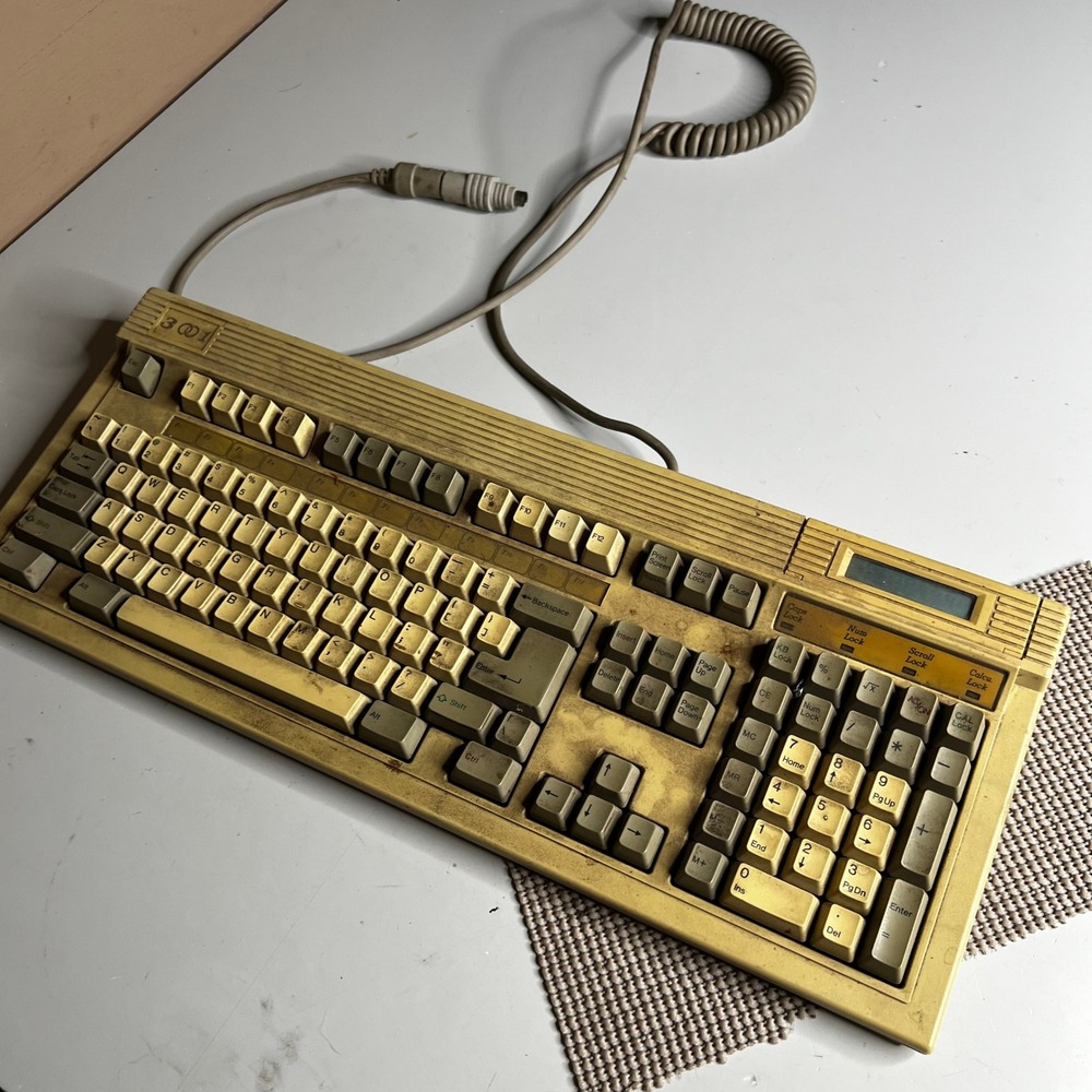 Focus Electronic FK-3001 Vintage Mechanical Keyboard Calculator PC XT AT
